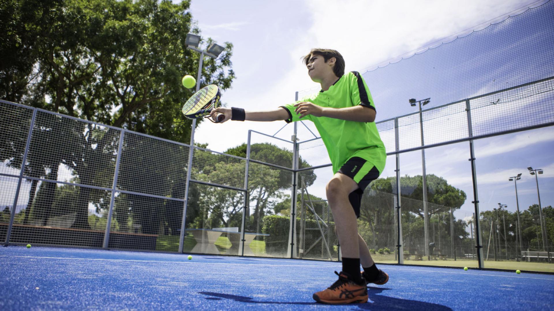 ACADEMIE DE PADEL JEUNES