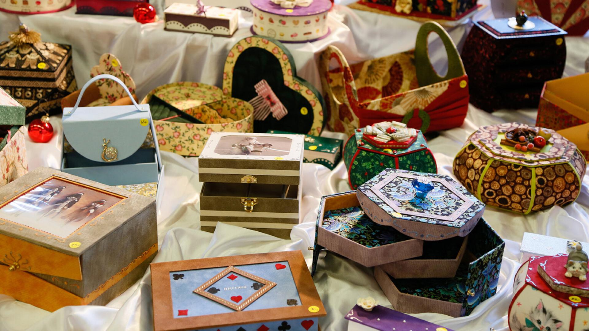 SALON DU FAIT MAIN