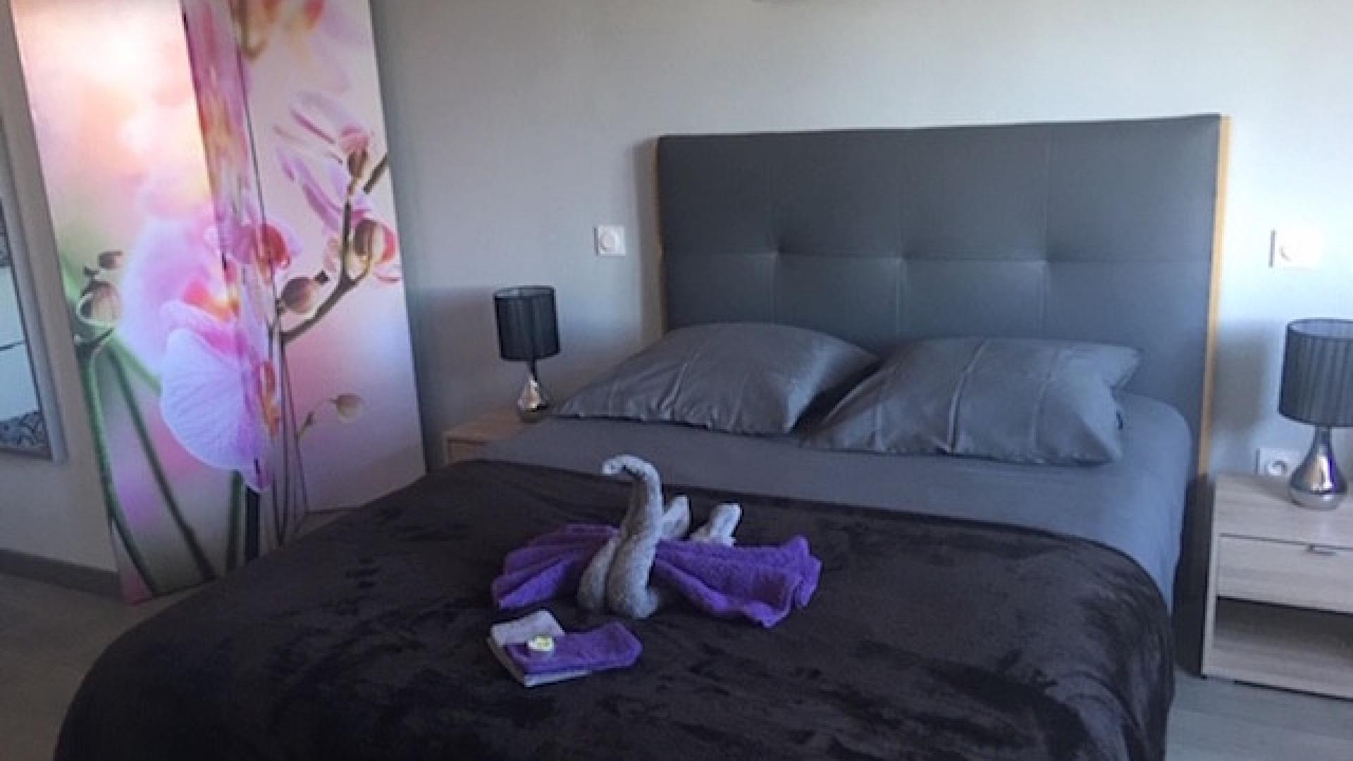 Happy House St Cyp Chambre Orchidee Chambres D Hote Office De Tourisme De Saint Cyprien