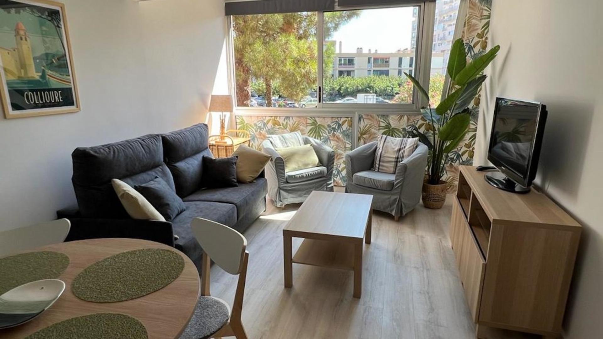 SOLEIL LEVENT : APPARTEMENT DANS RESIDENCE SECURISEE T2