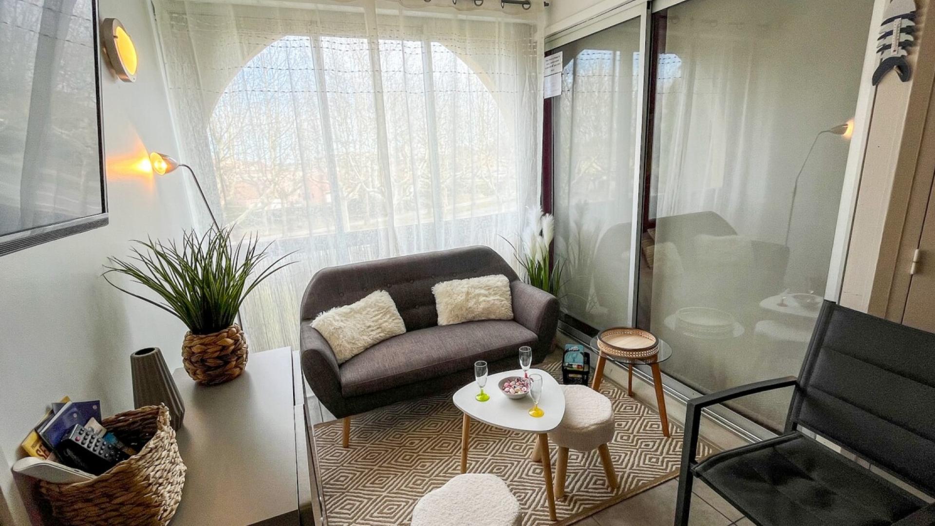 CHARMANT DUPLEX DANS RESIDENCE SECURISEE