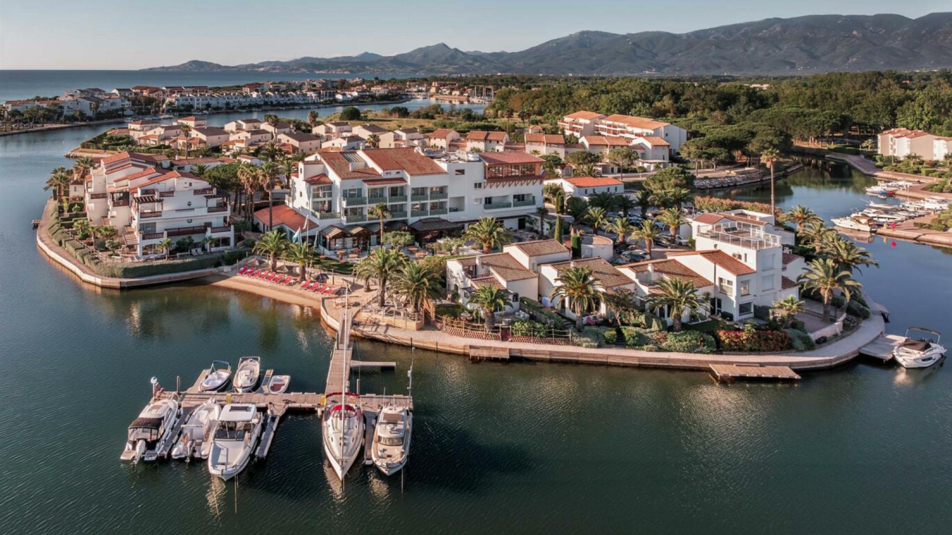 HOTEL L'ILE DE LA LAGUNE THALASSO & SPA