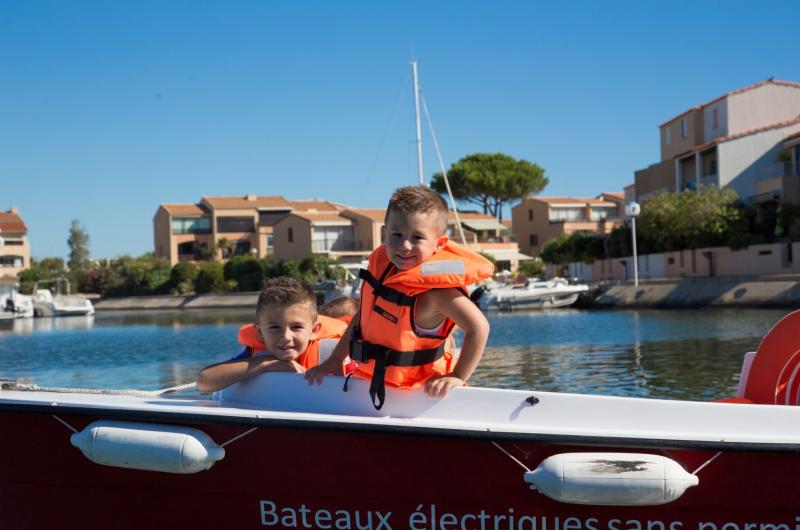 les petits bateaux de la lagune