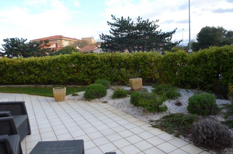 jardin au rez-de-chaussée jardin au rez-de-chaussée