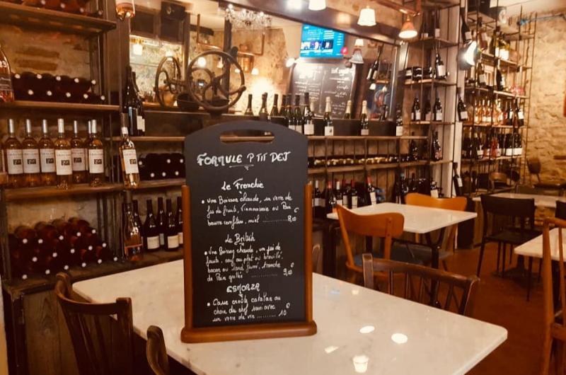 LE PUB À LA FRANÇAISE LE PUB À LA FRANÇAISE