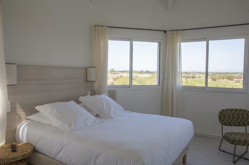 @RESIDENCE HORIZON GOLF @RESIDENCE HORIZON GOLF